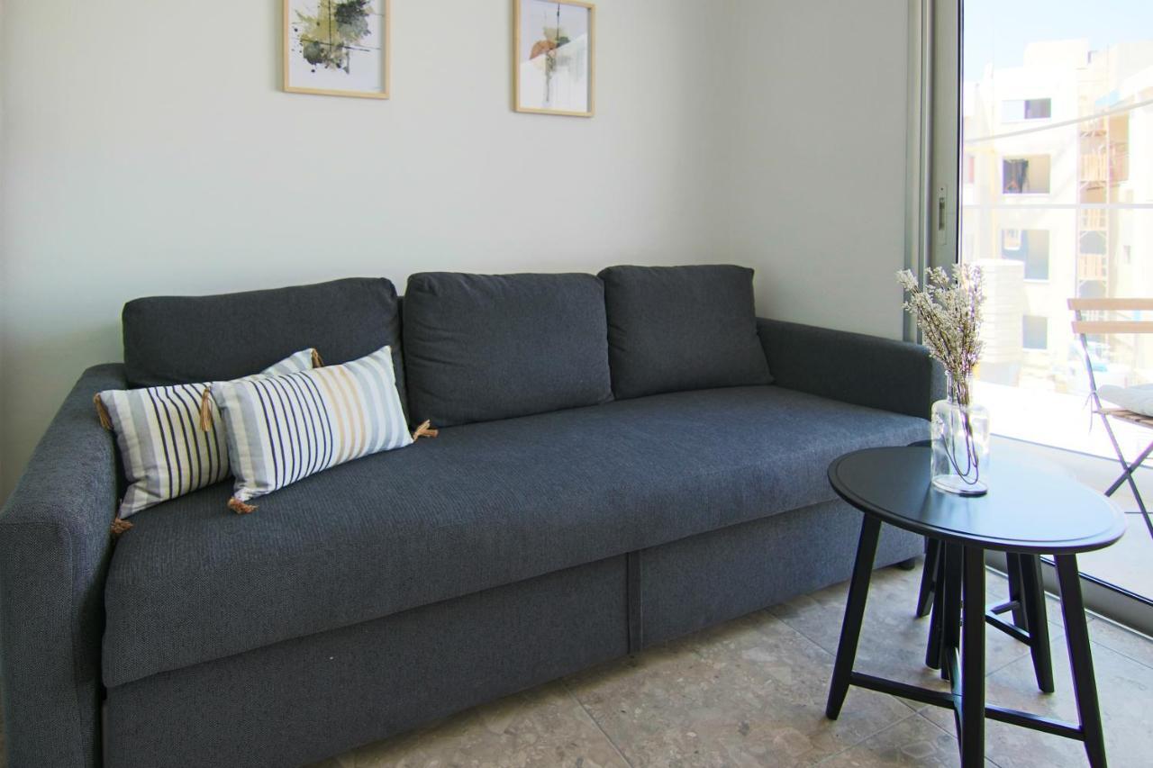 Phaedrus Living Seaside Luxury Flat Athina 113 Apartment Paphos Bagian luar foto